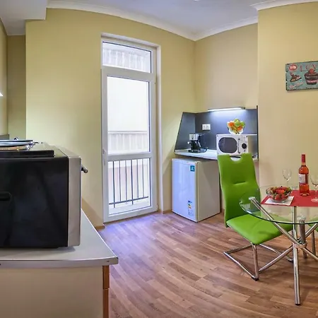 Astoria City Апартаменты *