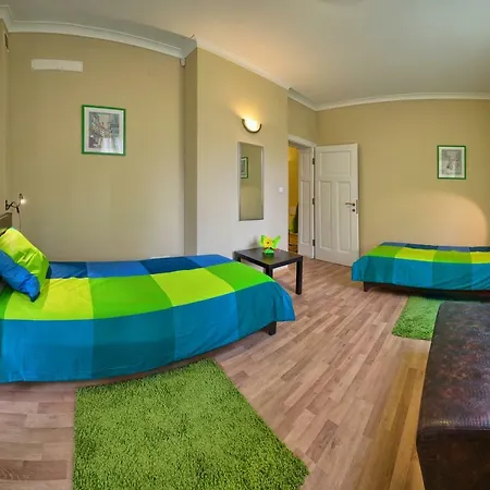 Апартаменты Astoria City
